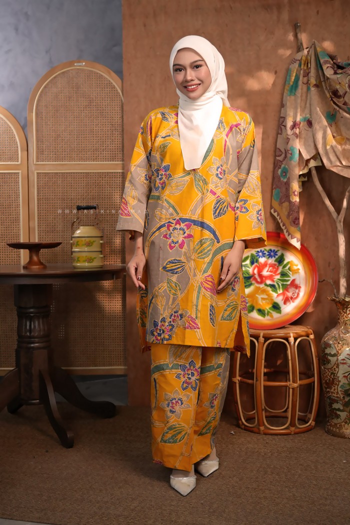 SENJA AYU KURUNG (SA063)