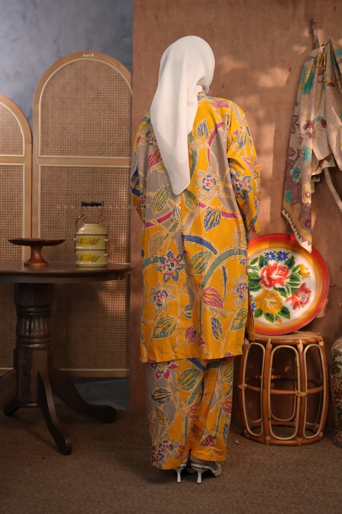 SENJA AYU KURUNG (SA063)