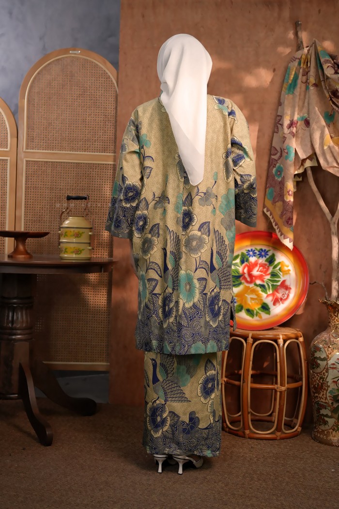 SENJA AYU KURUNG (SA064)