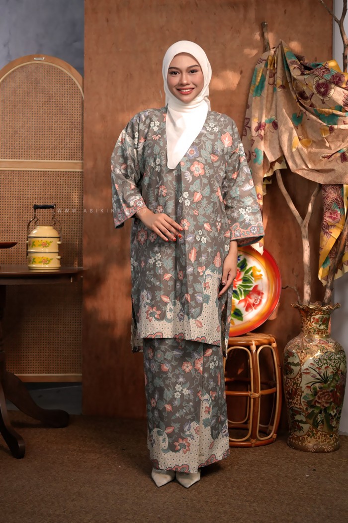 SENJA AYU KURUNG (SA066)