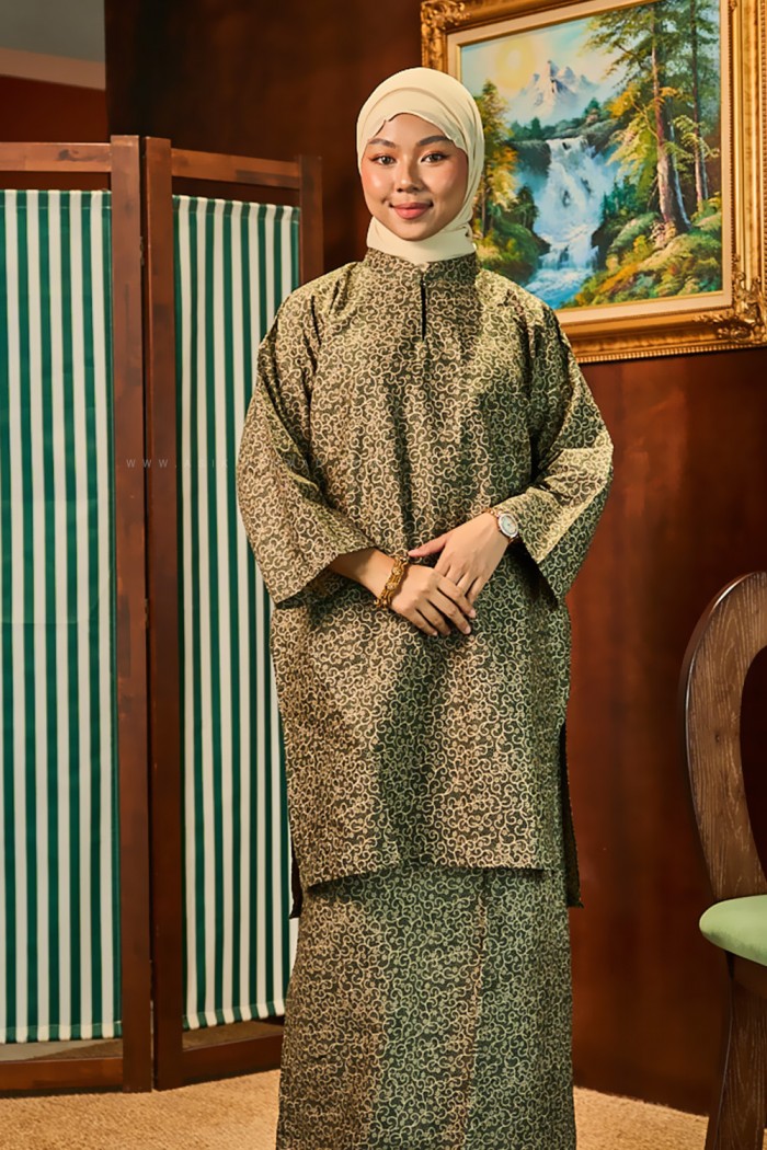 SENJA AYU KURUNG (SA074)