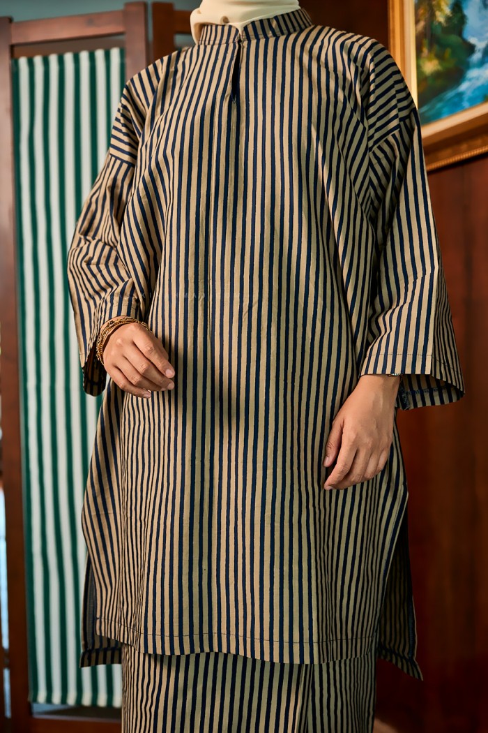 SENJA AYU KURUNG (SA075)