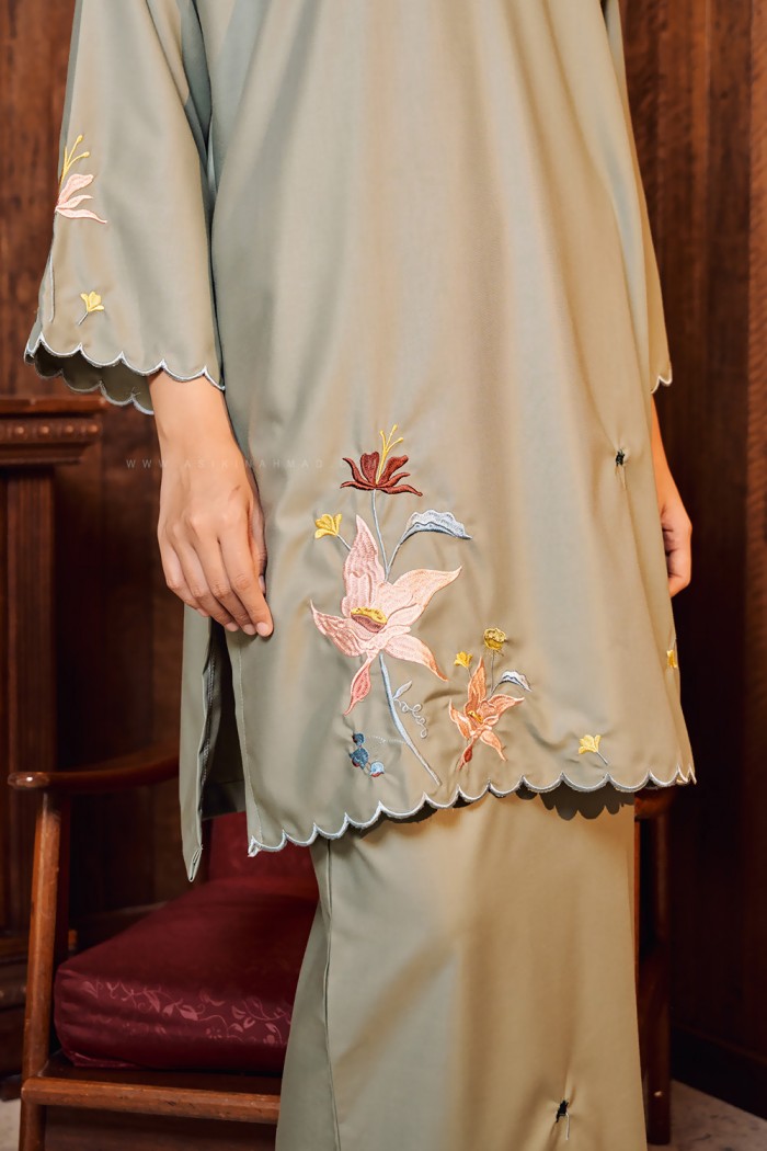 TERATAI INDAH KURUNG IN SAGE GREEN