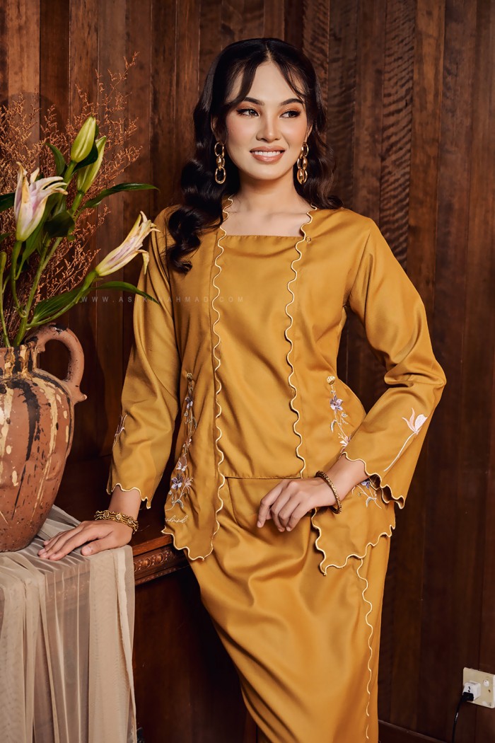 TERATAI RATU KEBAYA IN MUSTARD