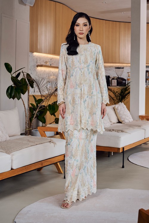 WIDURI KEBARUNG (WE 015)