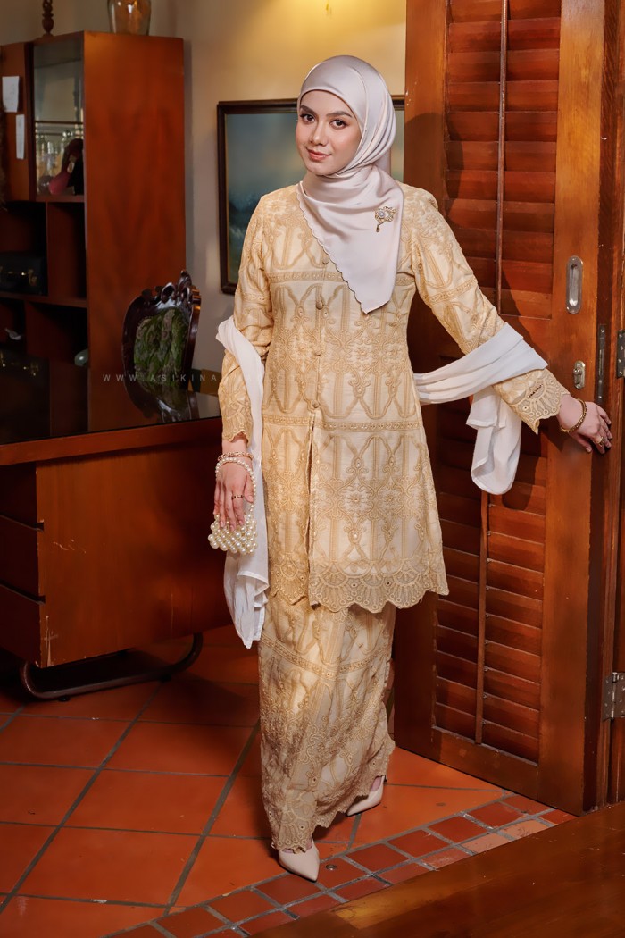 WIDURI KEBARUNG PLAIN WEP-GOLD