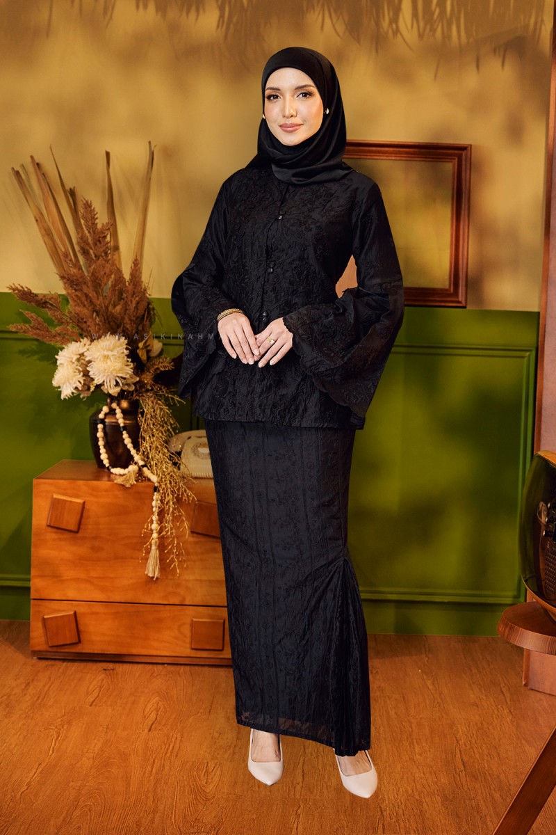 CHE MELUR KURUNG (CME-D4) in BLACK