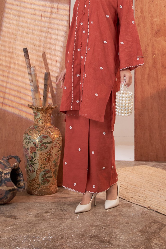 SARIMAH KURUNG SULAM in BRICK ORANGE